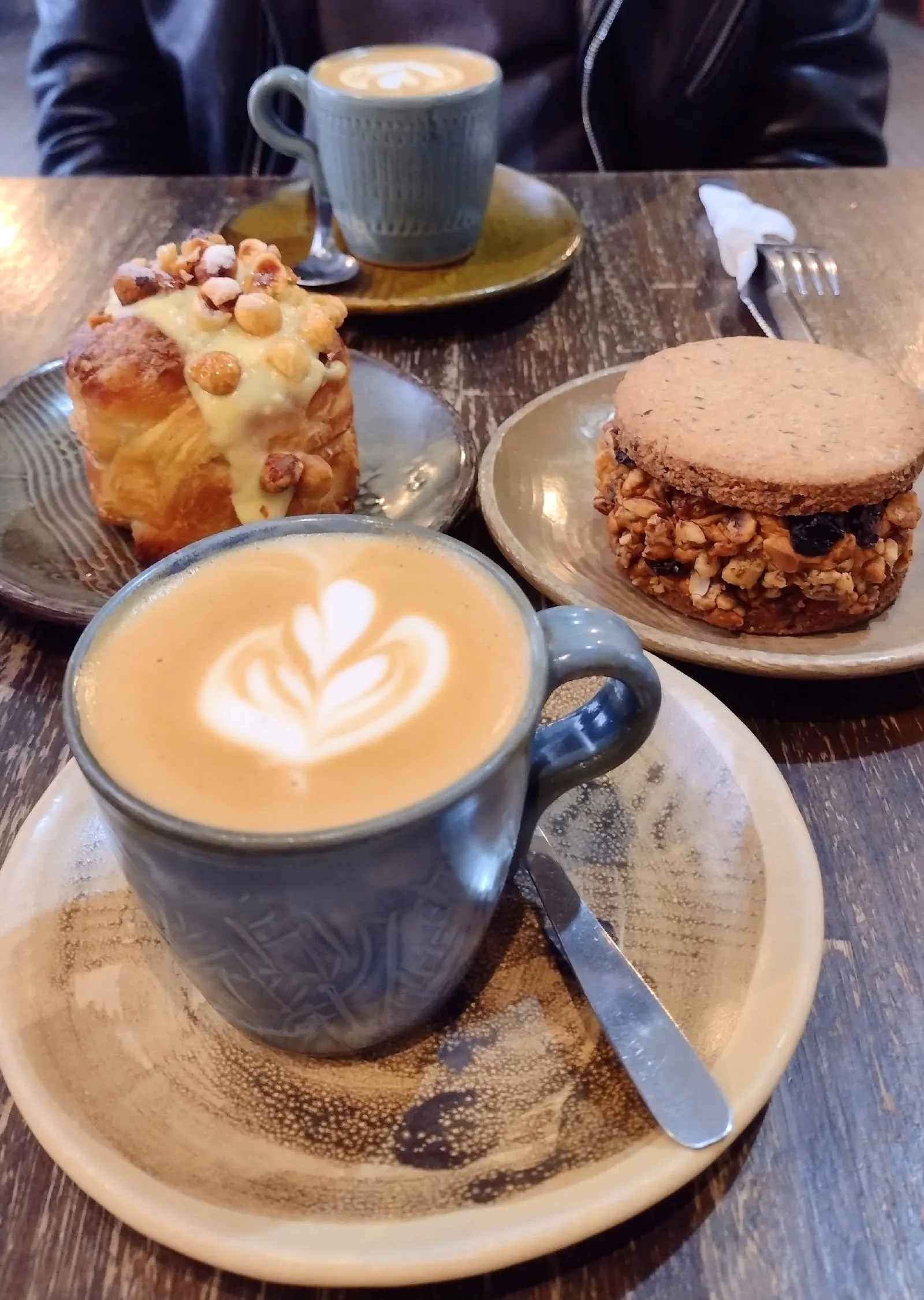 Café con leche y pastelería de Salvaje Bakery